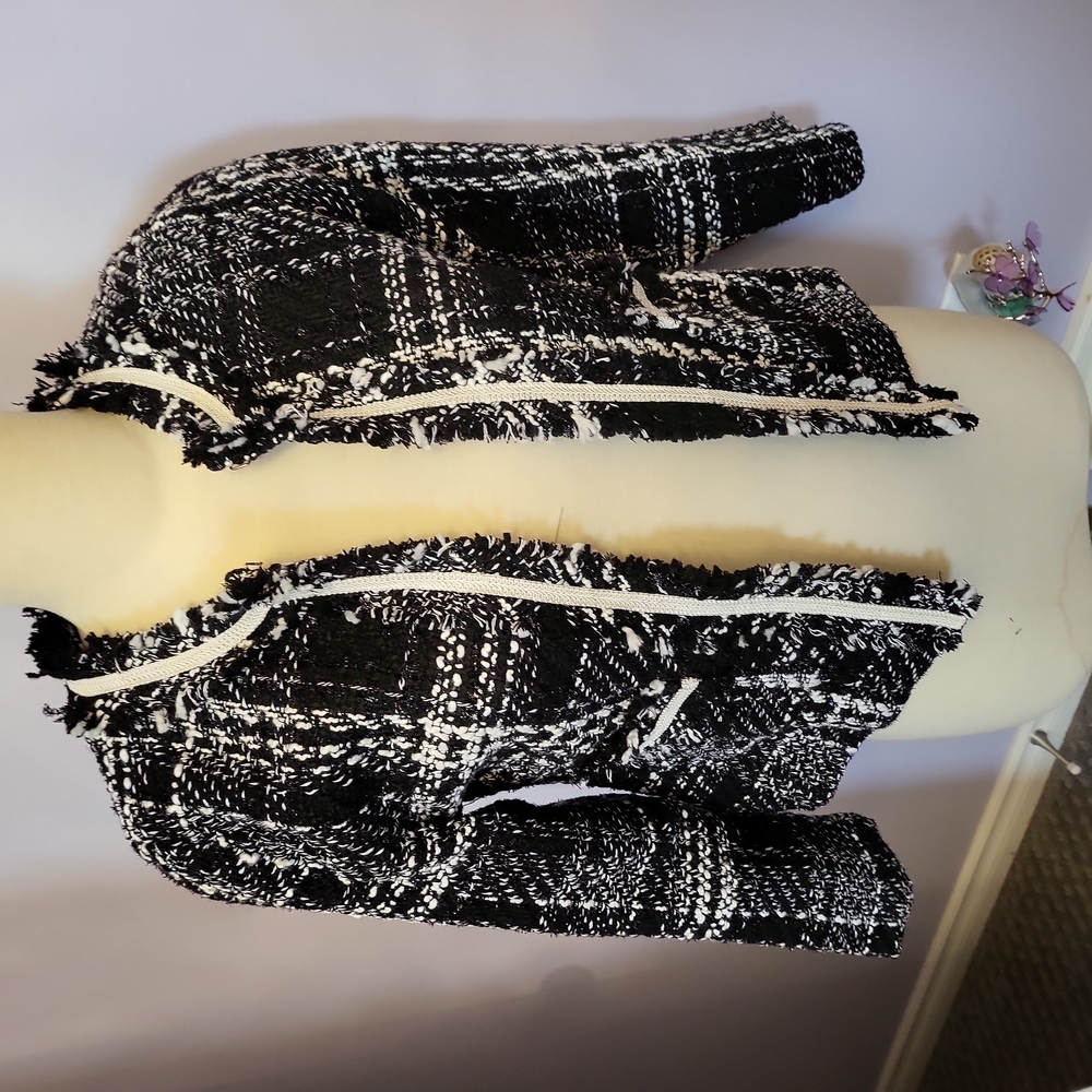 Jacket - Picture 2 of 5